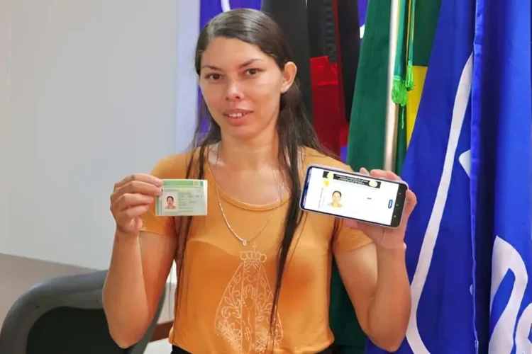 Brasil emite 1ª CNH sem autoescola pelo novo processo; veja como funciona