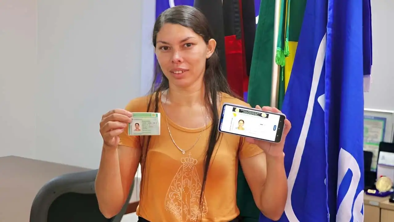 Brasil emite 1ª CNH sem autoescola pelo novo processo; veja como funciona