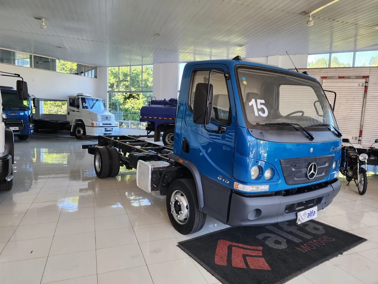 MERCEDES-BENZ ACCELO 815 2015