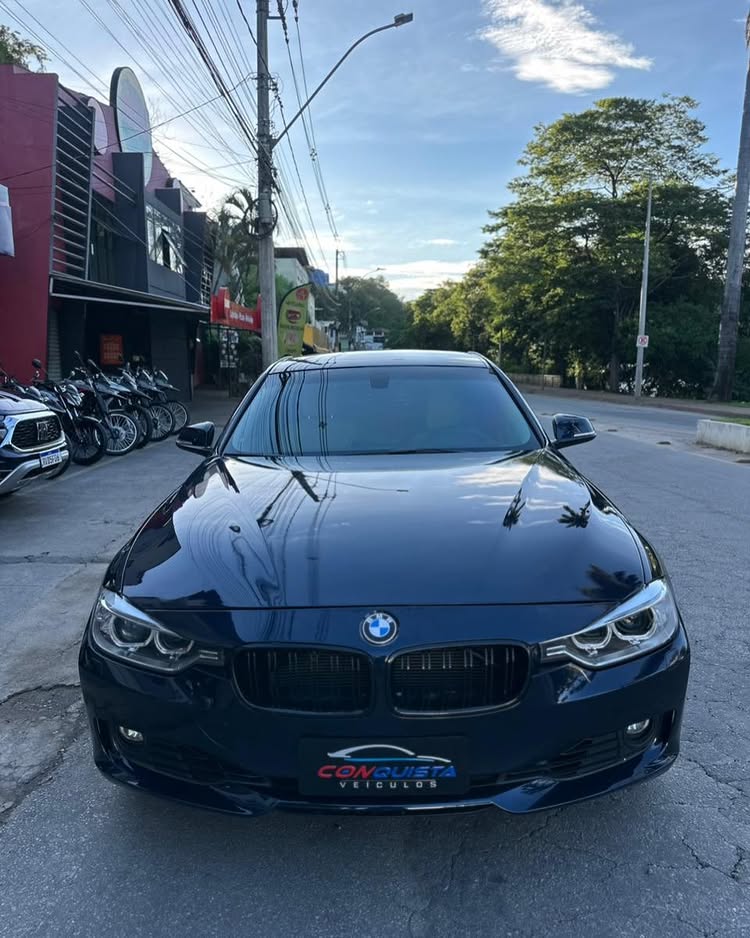 BMW 320i AUT 2015