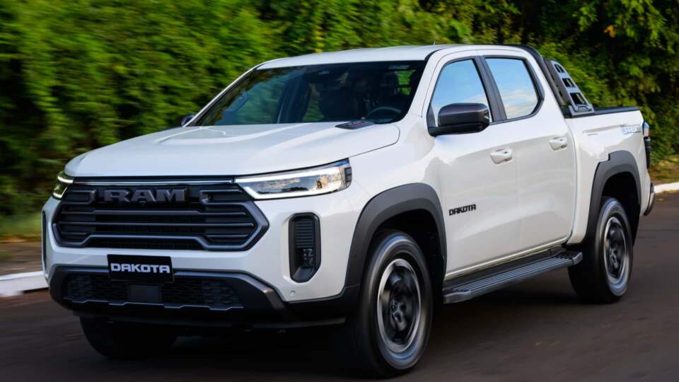 Ram Dakota chega às lojas; veja os preços e versões