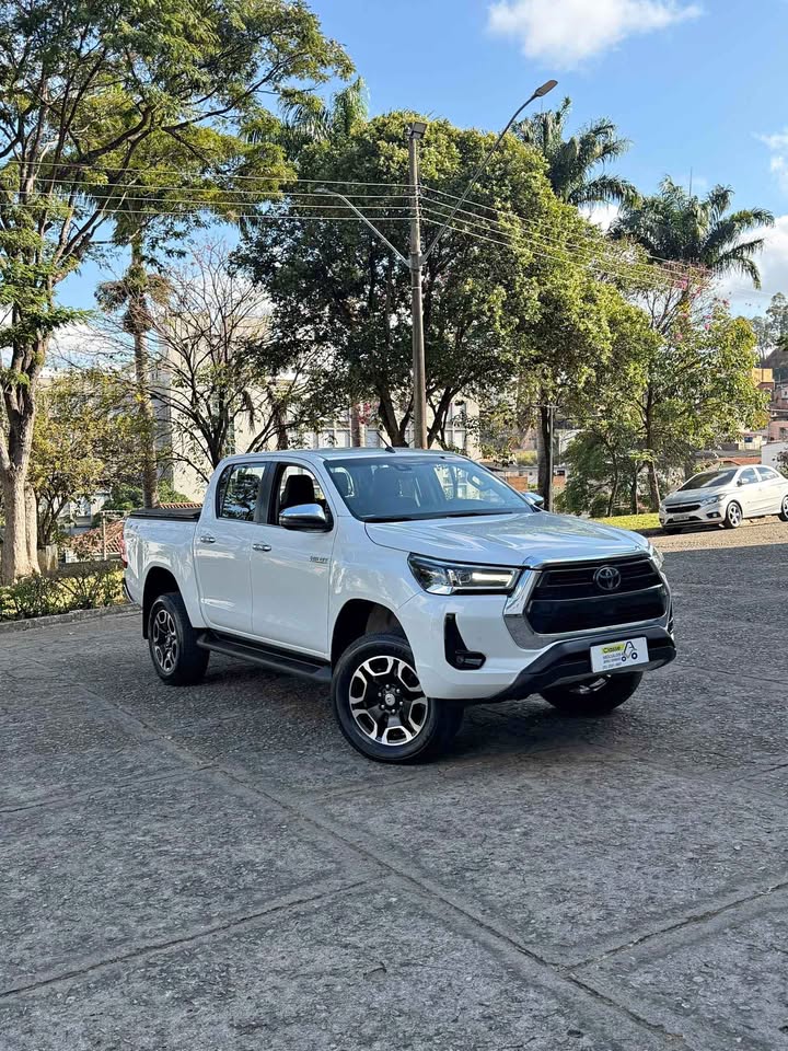 TOYOTA HILUX SRX 2.8 TDI 4X4 AUT 2022/2023