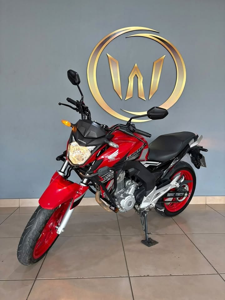 HONDA CB 250 TWISTER 2021