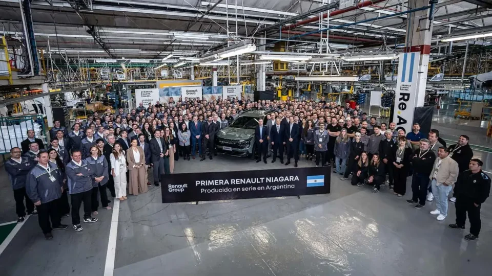 Nova Renault Niagara já está em produção e chega ao Brasil em novembro
